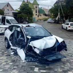 Сочи: последствия стихийного схода сели привели к гибели автомобиля владельца Сочи: последствия стихийного схода сели привели к гибели автомобиля владельца
